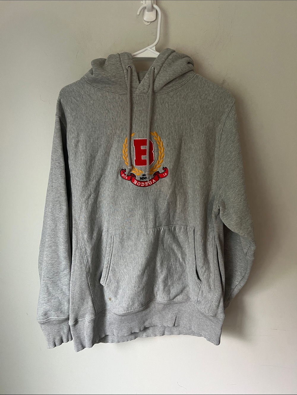 Bodega Embroidered Crest Hoodie Gray Men’s Heavyweight Pullover Boston size L 🔲